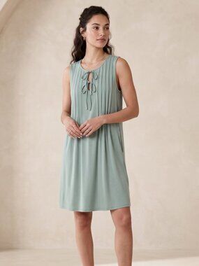 NWOT | Sage Green Pleated Shift Dress | Side Pockets | Tie Neck | Large